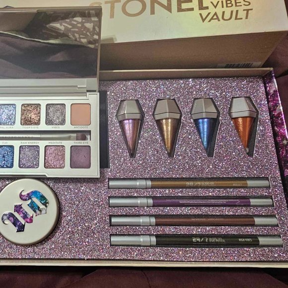 Urban Decay Stoned Vibes Vault complete Set - Picture 5 of 6